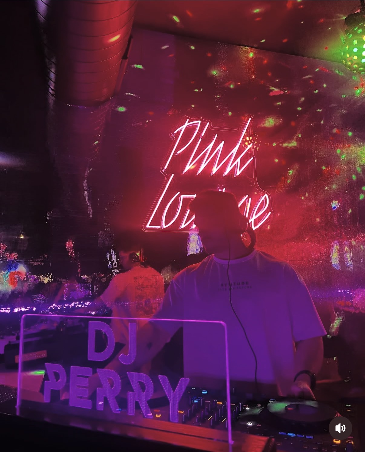 Perry at Pink Lounge
