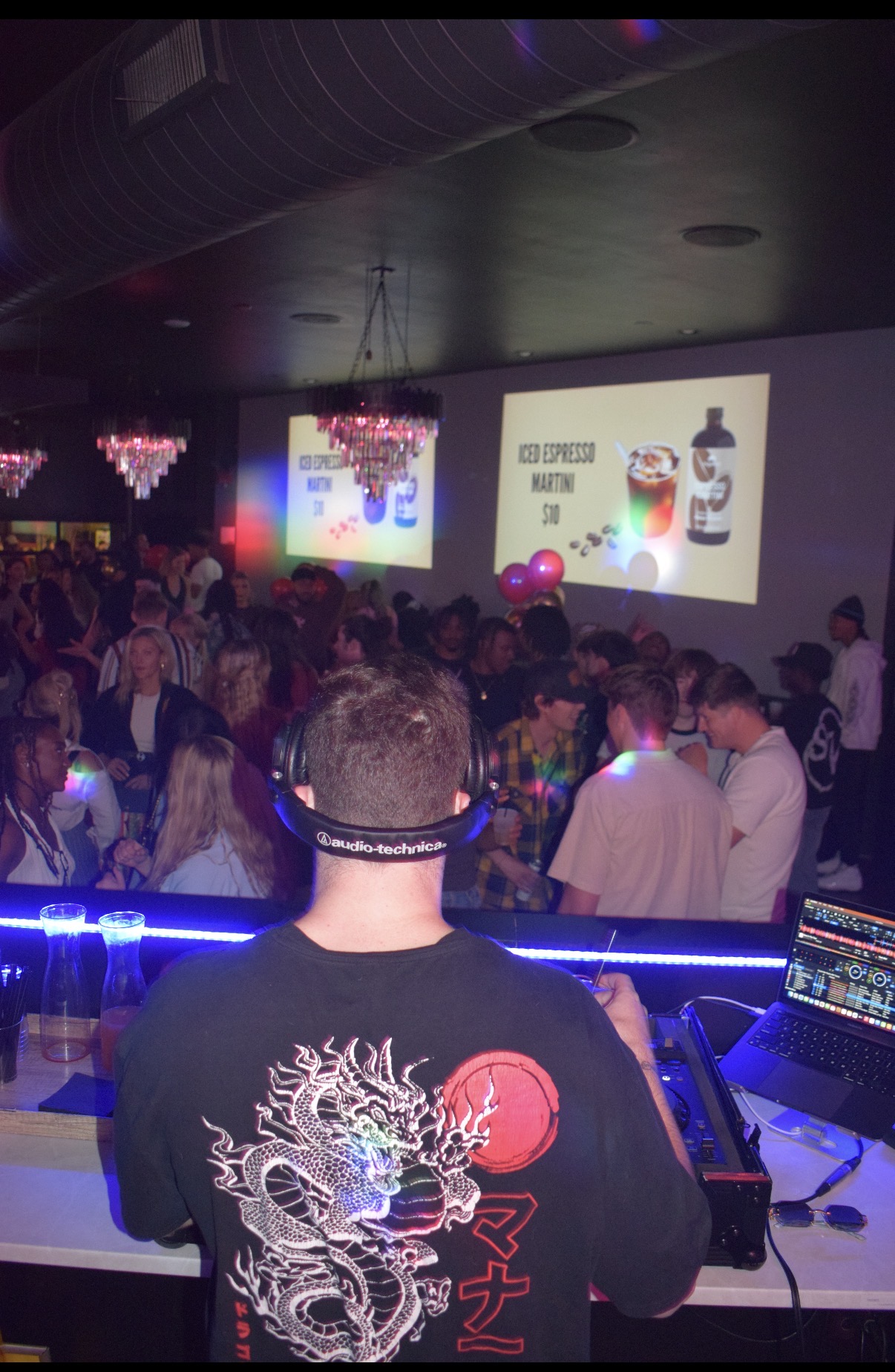 Perry mixing for a packed crowd